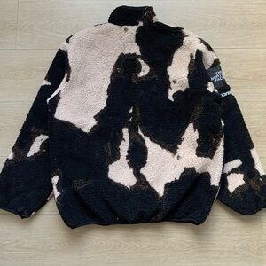 The North Face Black and Tan Patterned Fleece Jacket